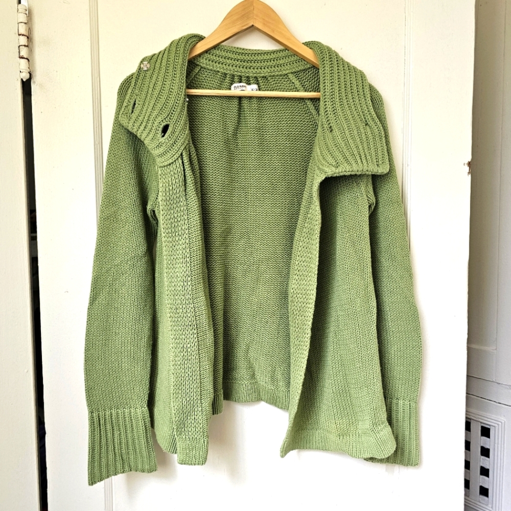 Old Navy 2 button shawl (M) - Picture 3 of 9